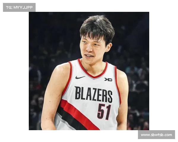 杨瀚森训练营表现优异有望在罗威复出前担纲球队中锋主要替补