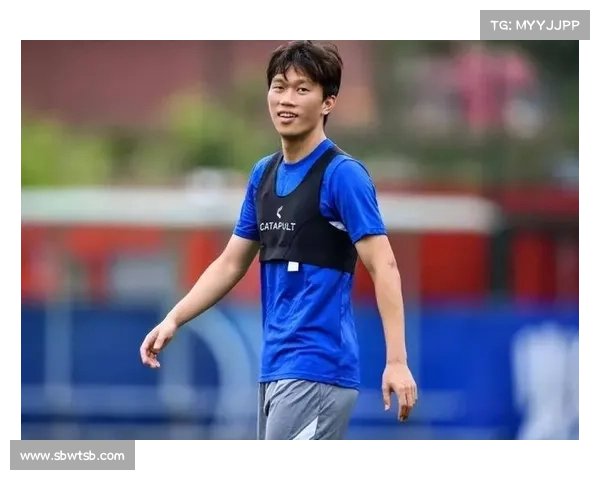 聚焦赛场 上港申花争抢的国脚大鱼有望与武汉三镇续约 引发期待